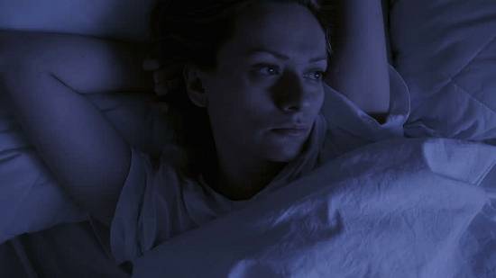 Αϋπνία: Δέκα επιστημονικά αποδεδειγμένοι τρόποι για να τη νικήσετε