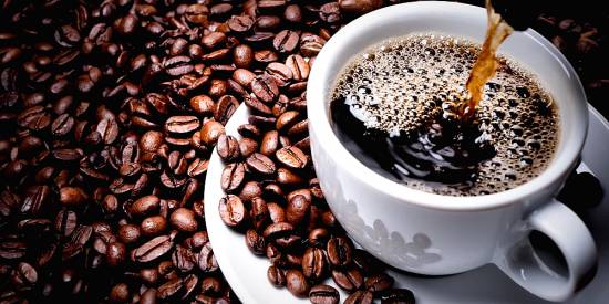 Γιατί δεν πρέπει να πίνετε καφέ το πρωί με άδειο στομάχι